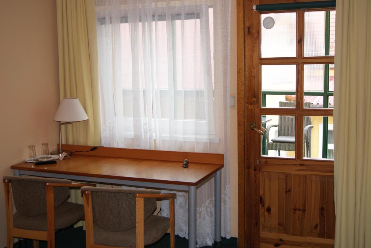 Hotel Alga ウストカ エクステリア 写真