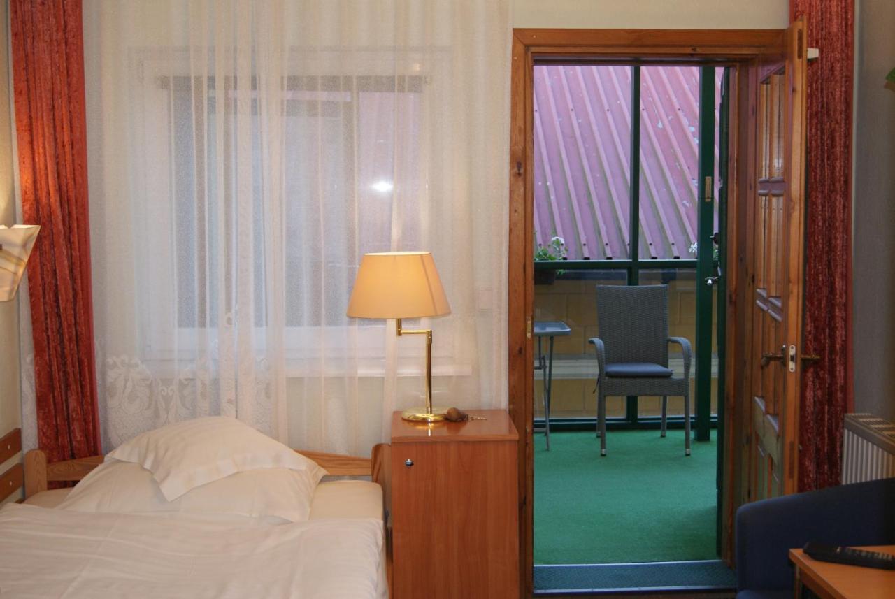 Hotel Alga ウストカ エクステリア 写真